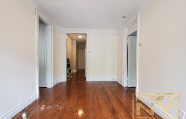 1 bed, 1 bath, $2,500, Unit 2B