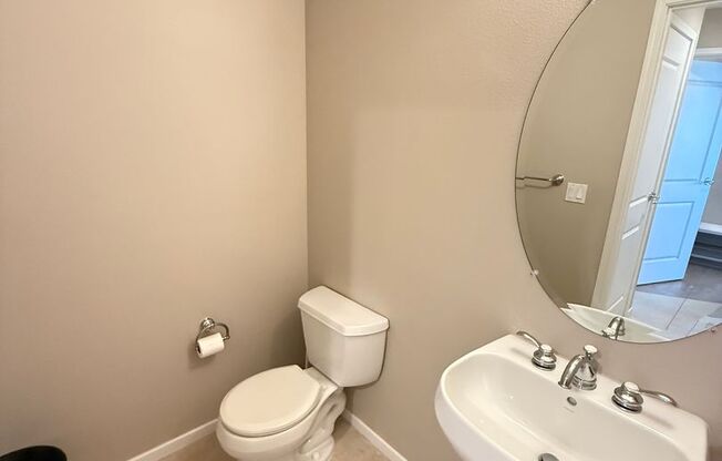 2 beds, 2.5 baths, $2,750, Unit Unit 1311
