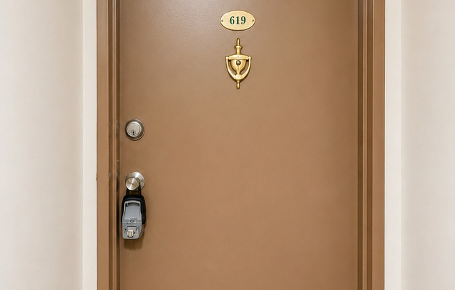 Beautifully Updated 2BR with Large Closets & Private Balcony