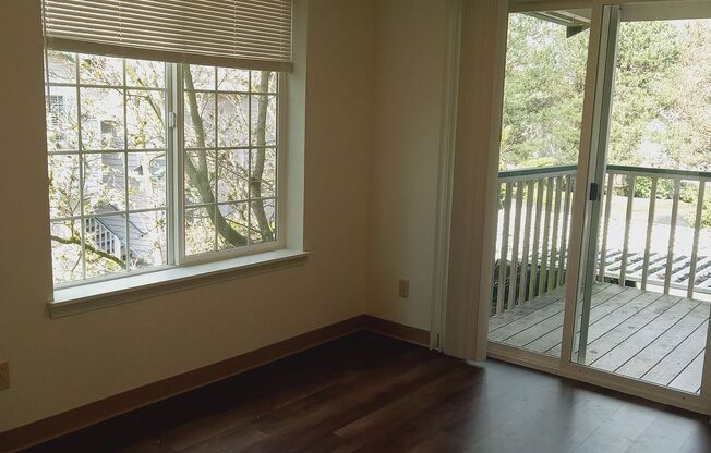 Creekwood Apts