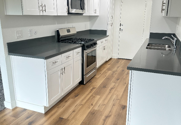 350 E CALIFORNIA BLVD