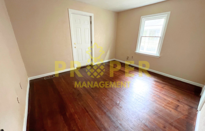 3 beds, 1.5 baths, $1,000