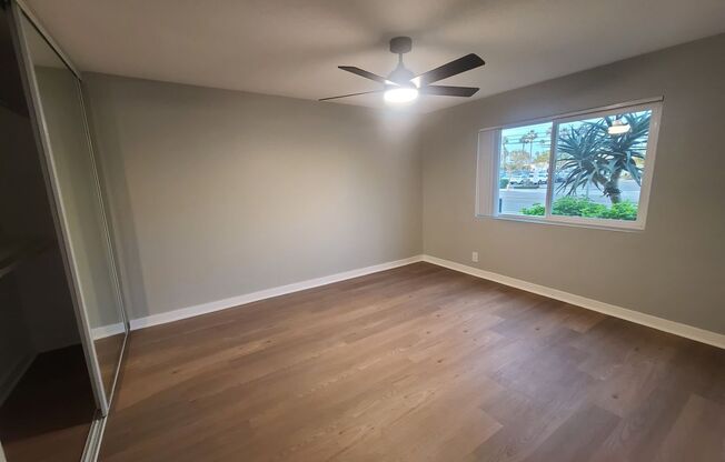 2 beds, 1 bath, 950 sqft, $2,695, Unit 4720-11