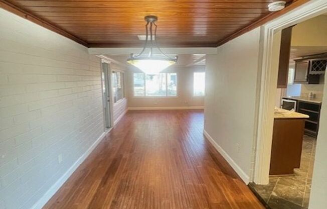 3/2 single family home minutes from Lake Eola ! Coming Soon!