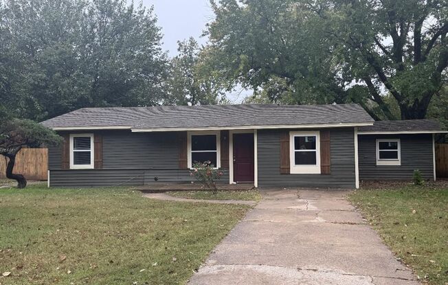 4 Bed 1 Bath Home Available For Lease!