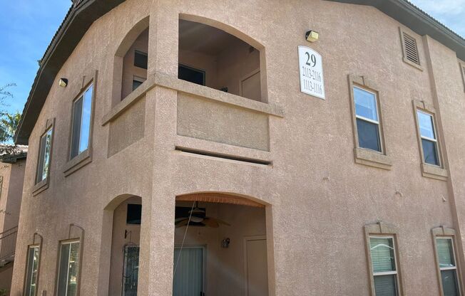 2 beds, 2 baths, $1,600, Unit Unit #2114