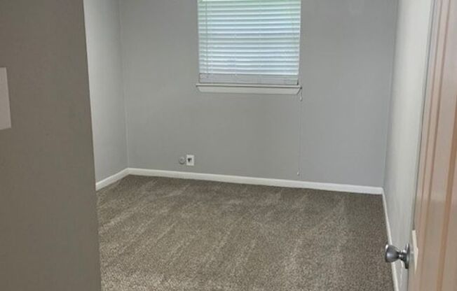 3 beds, 1 bath, $1,800