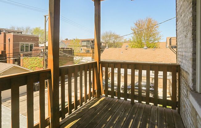 2 beds, 1 bath, 835 sqft, $1,995, Unit 2318-2R
