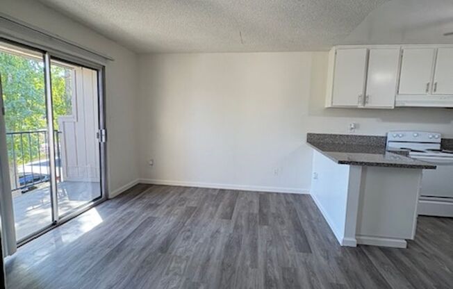Studio, 1 bath, 436 sqft, $1,225, Unit 21