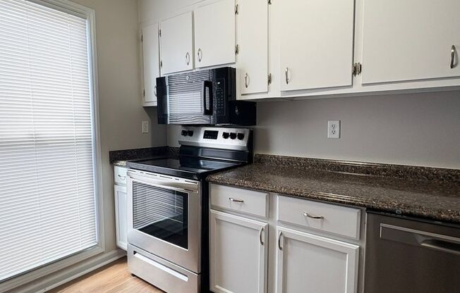 3 Bedroom 3 Bathroom- No Pets