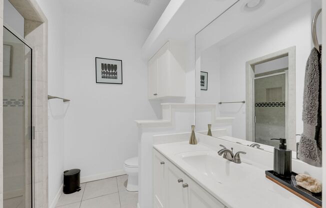 Fully Furnished & Move-In Ready!