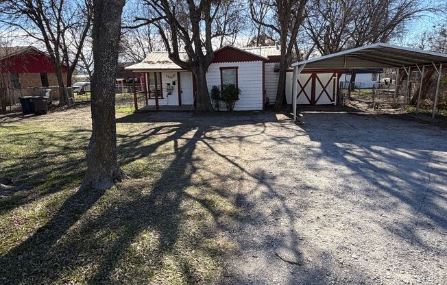 For Rent – 1 Bed / 1 Bath House in Fort Worth