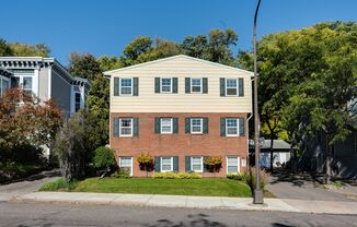 441 Grand Ave