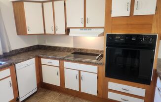 1 bed, 1 bath, 900 sqft, $1,595, Unit 31