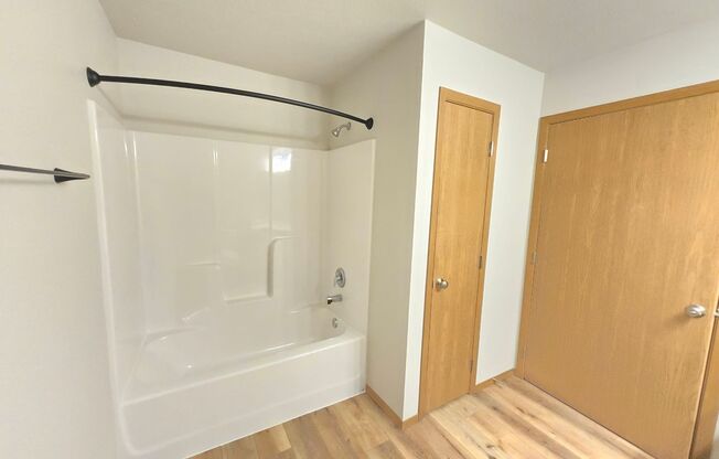 1 bed, 1 bath, 756 sqft, $1,095, Unit 3500 308