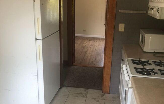 1 bed, 1 bath, $1,600