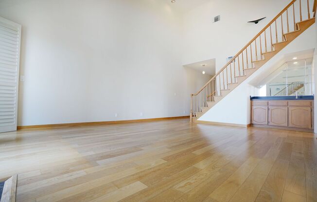 Sunlight Galore 2 Bed / 3Bath + Loft + Sundeck Condo in Westwood!