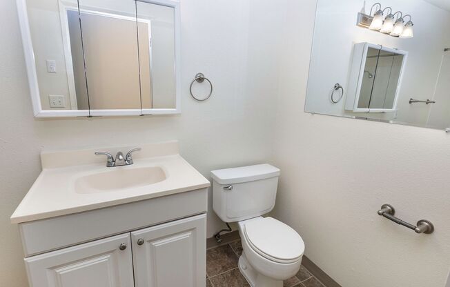 2 beds, 1 bath, 970 sqft, $1,495, Unit 14
