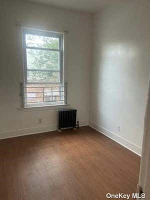 3 beds, 1 bath, $2,800