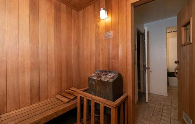 Apartment Building in Los Angeles Sauna