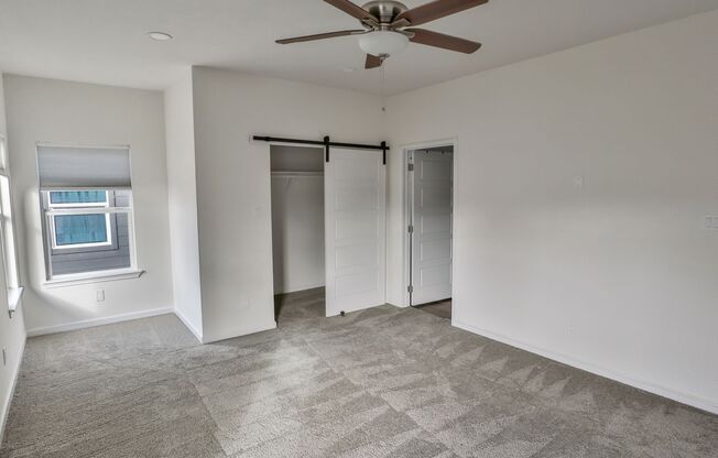 3 beds, 2.5 baths, $1,850, Unit Dakota st #102