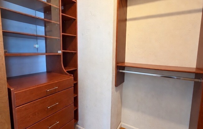 2 beds, 2.5 baths, 1,550 sqft, $2,850, Unit Unit 44
