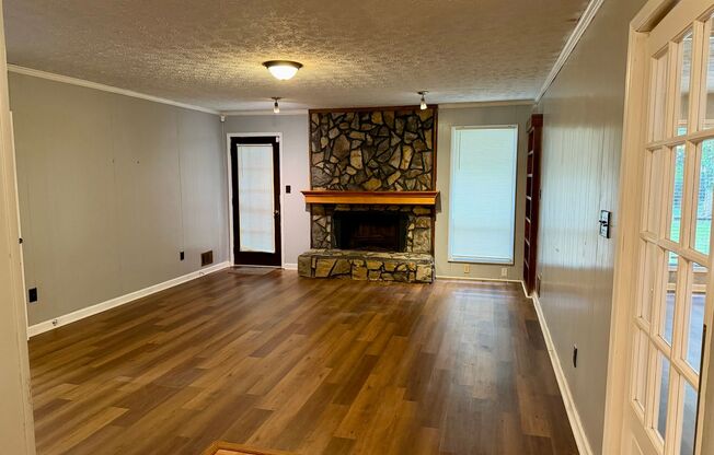 Beautiful 3-Bedroom, 2-Bath Ranch with Spacious Kitchen & Private Backyard