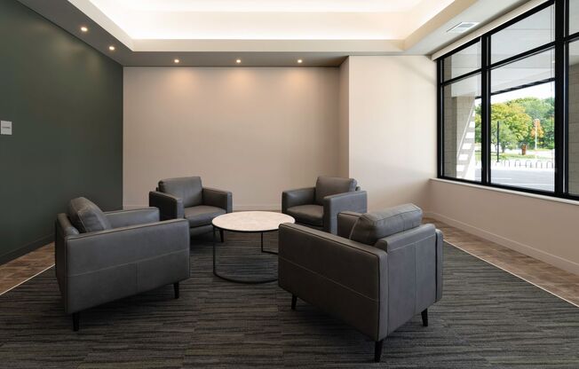 1 bed, 1 bath, 687 sqft, $1,735, Unit 5257-206