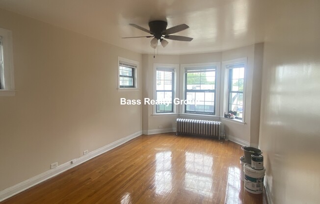 5114 S BLACKSTONE AVE