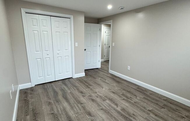 2 beds, 1 bath, 680 sqft, $2,550, Unit 21-34