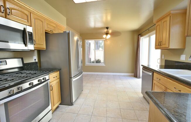 Well Appointed Remodeled 3 Bedroom 2 Bath Duplex Unit in Los Gatos