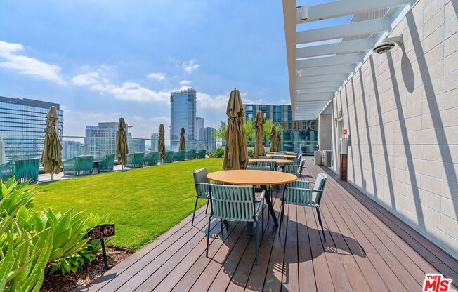 1 bed, 1 bath, 823 sqft, $3,700, Unit 4102