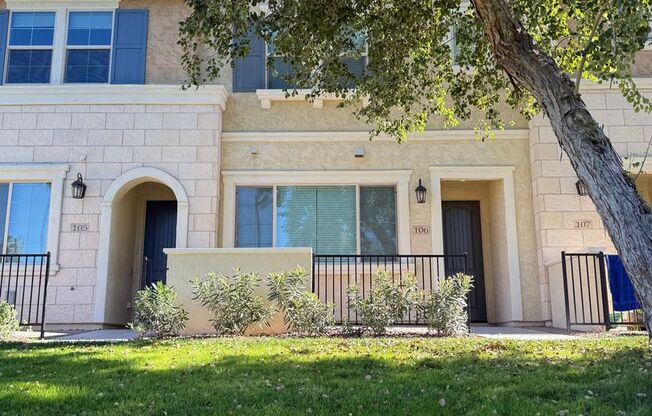Val Vista/Pecos. Gated Community, 3 bed, 2.5 bath, 2 car garage