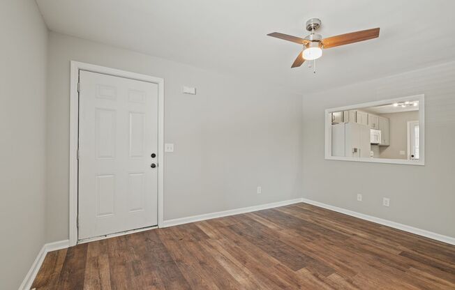 2BR available now in quadplex, downtown near Charlotte Pike/Fisk or Meharry Medical College, 2 miles from Broadway