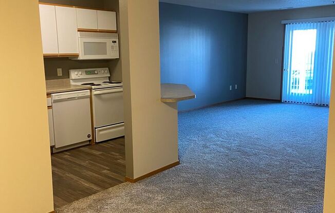 1 bed, 1 bath, 875 sqft, $959, Unit 121E