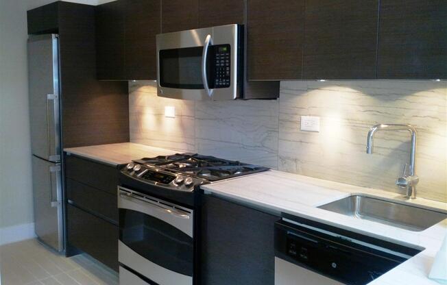 1 bed, 1 bath, $6,195, Unit 17B