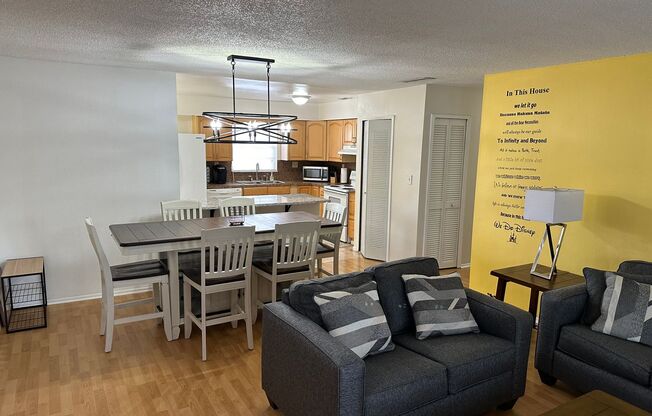 Fully Furnished 2/2 Condo!