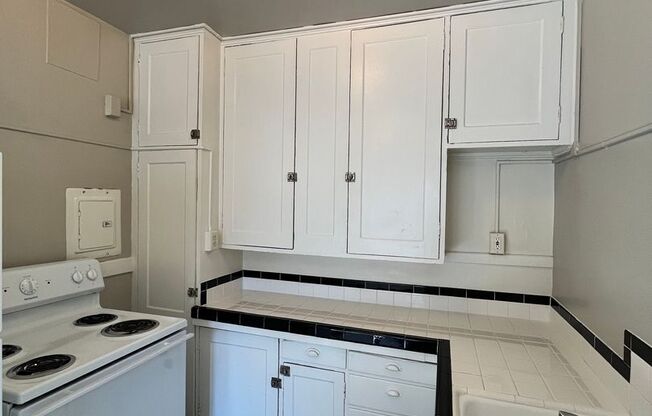 1 bed, 1 bath, $1,545, Unit 39