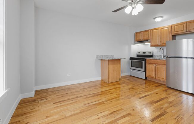 Studio, 1 bath, 250 sqft, $1,275, Unit 7450-54