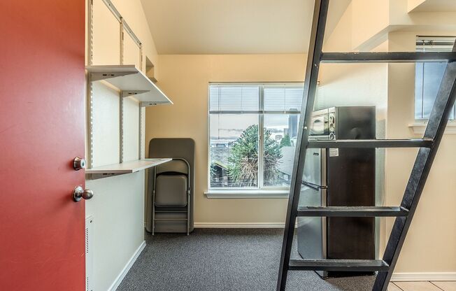 Solana Apodment Homes | International District