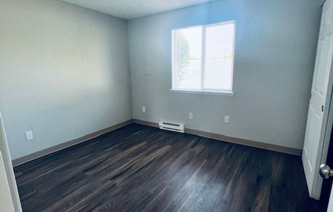 2 beds, 1 bath, 675 sqft, $1,399, Unit 30