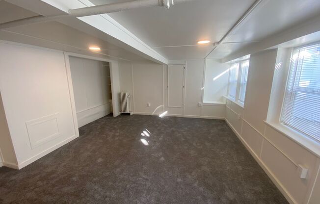 5825 Keith Ave.