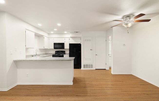 2 beds, 2 baths, 867 sqft, $1,695, Unit 183