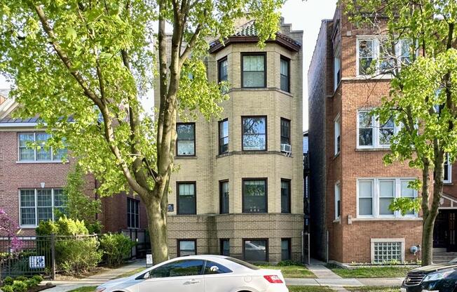 2131 Giddings
