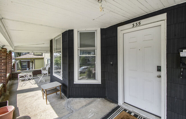 335 JAMES AVE SE