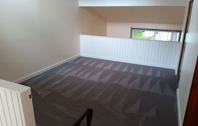 2 beds, 1.5 baths, 1,050 sqft, $2,049, Unit 214-776C