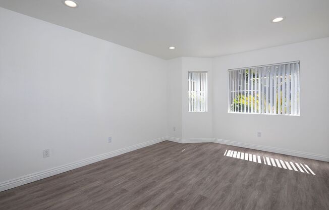 3 beds, 2 baths, 1,105 sqft, $3,495, Unit 110