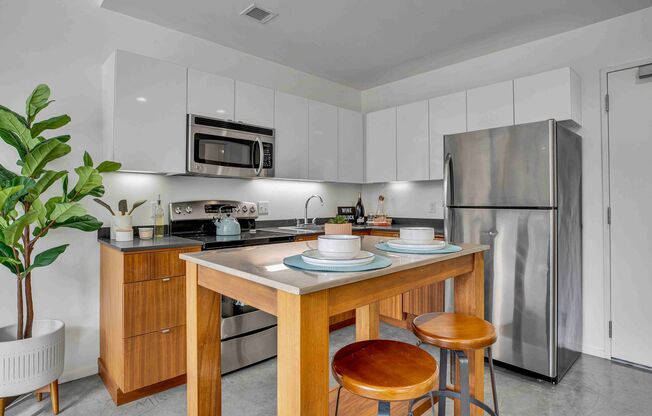 1 bed, 1 bath, 494 sqft, $1,350, Unit 261-306