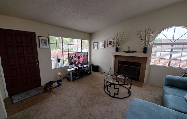 Beautiful 2BD/2BA Townhome in the Heart of University City - 2 Car Garage - Washer/Dryer - Quiet & Private