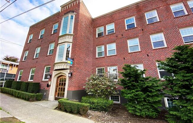 Studio, 1 bath, 454 sqft, $1,495, Unit 209